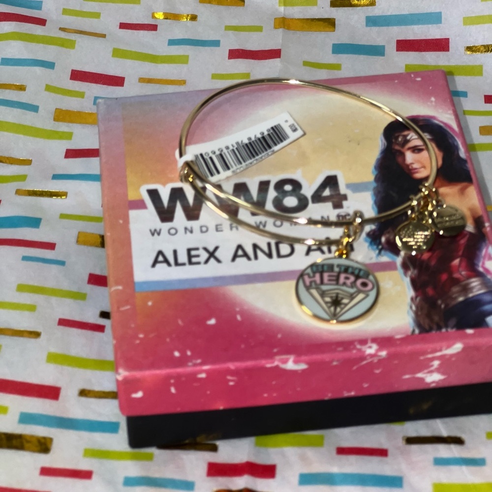 Alex And Ani WW84 Gold Bangle